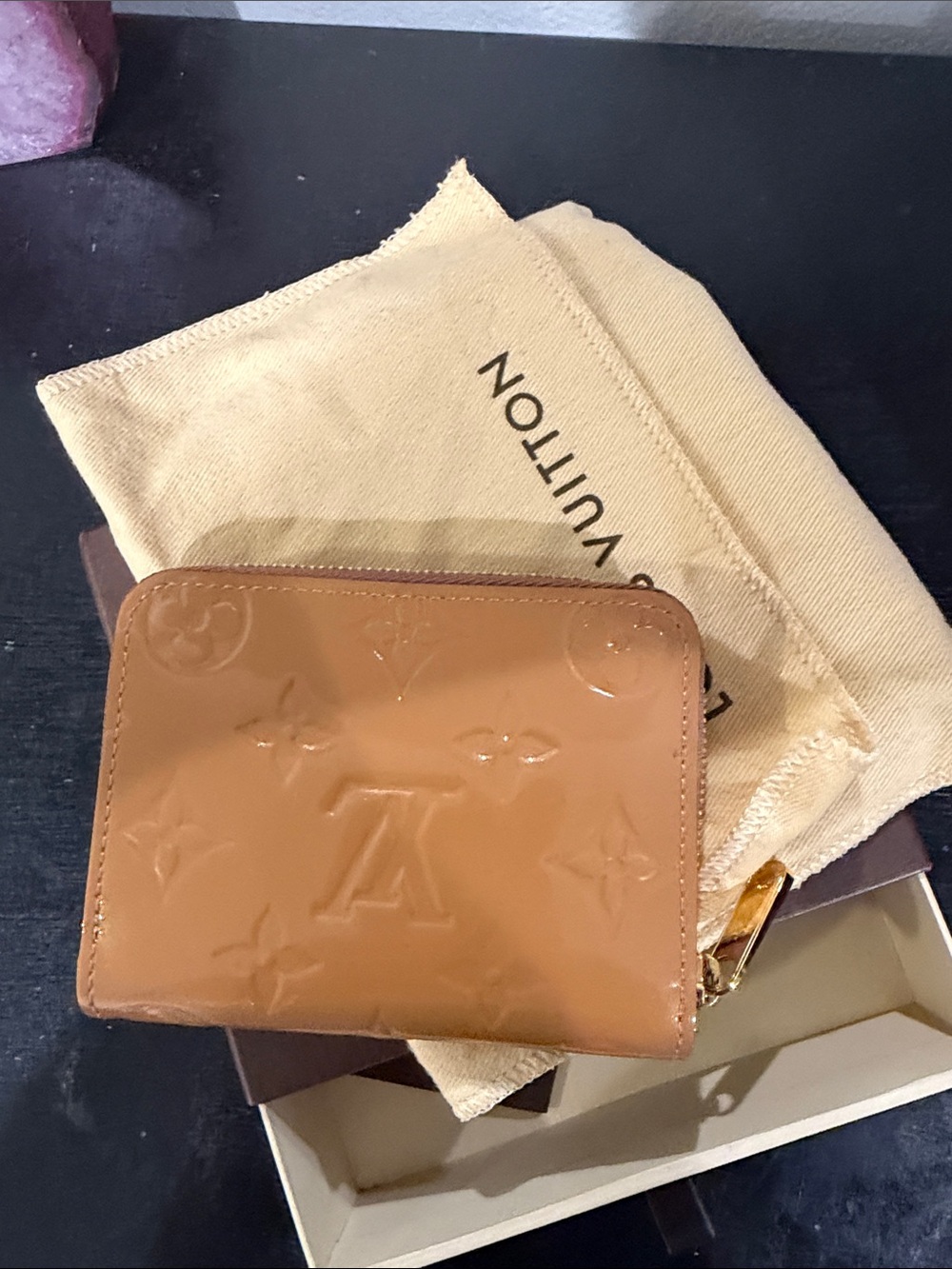 Louis Vuitton vernis Monogram wallet